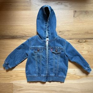 Custom Levi’s Jean jacket with wolf patch 12 months